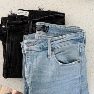 Abercrombie & Fitch Women's Light Blue and Black Skinny Jeans
